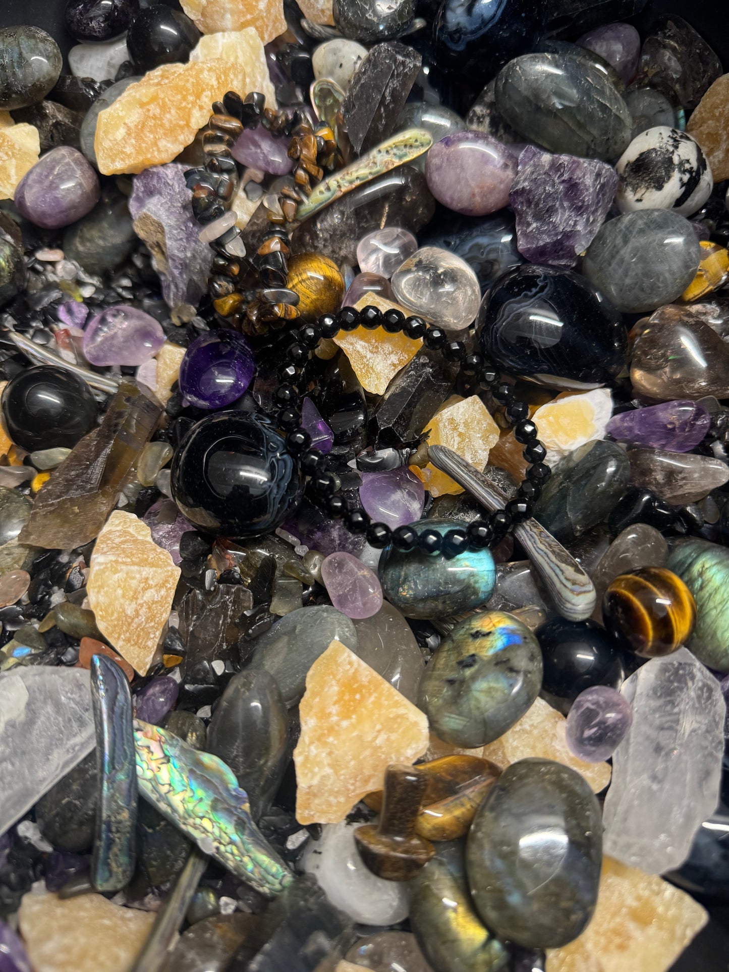 witches brew crystal confetti