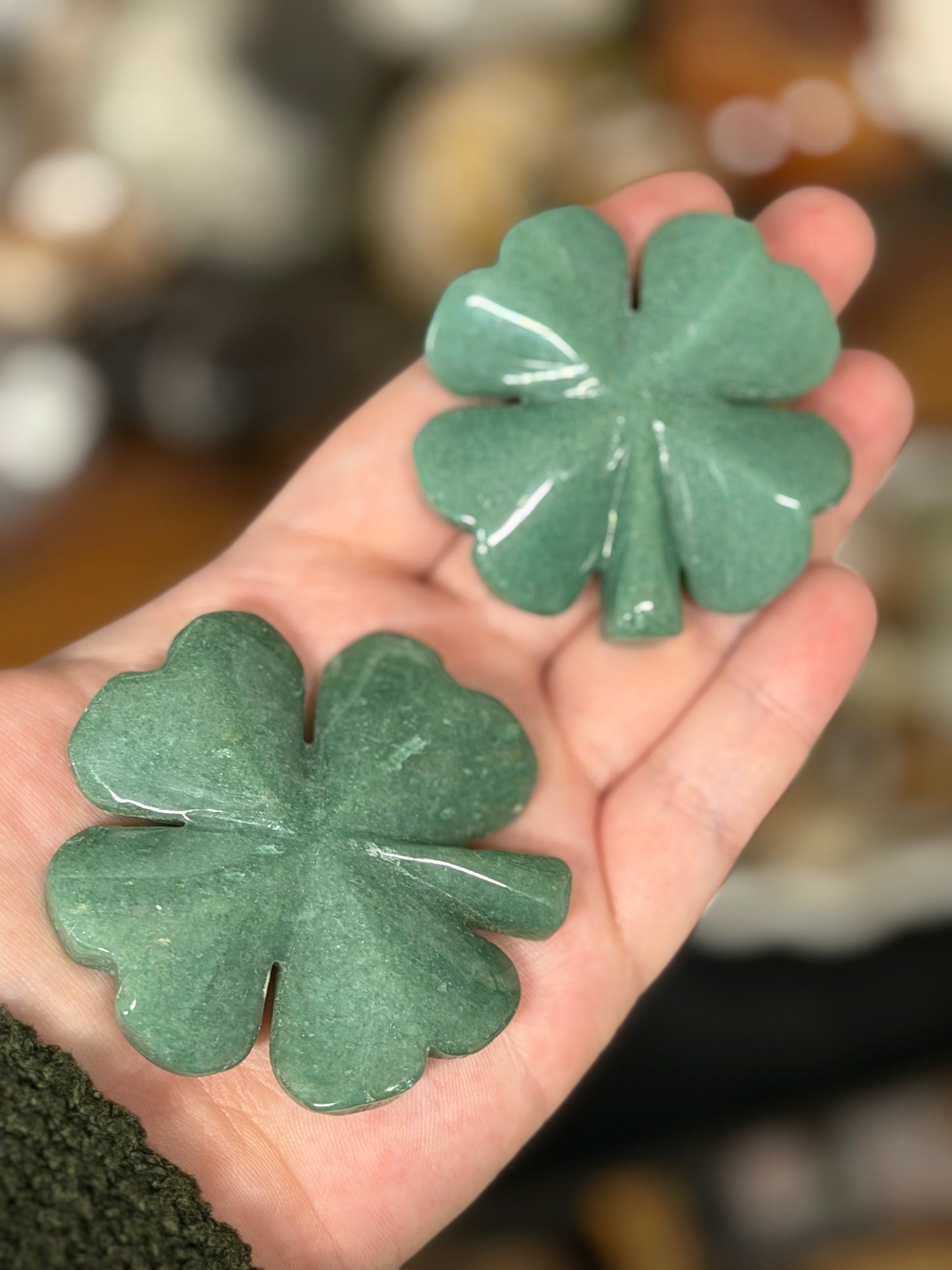 green aventurine clovers