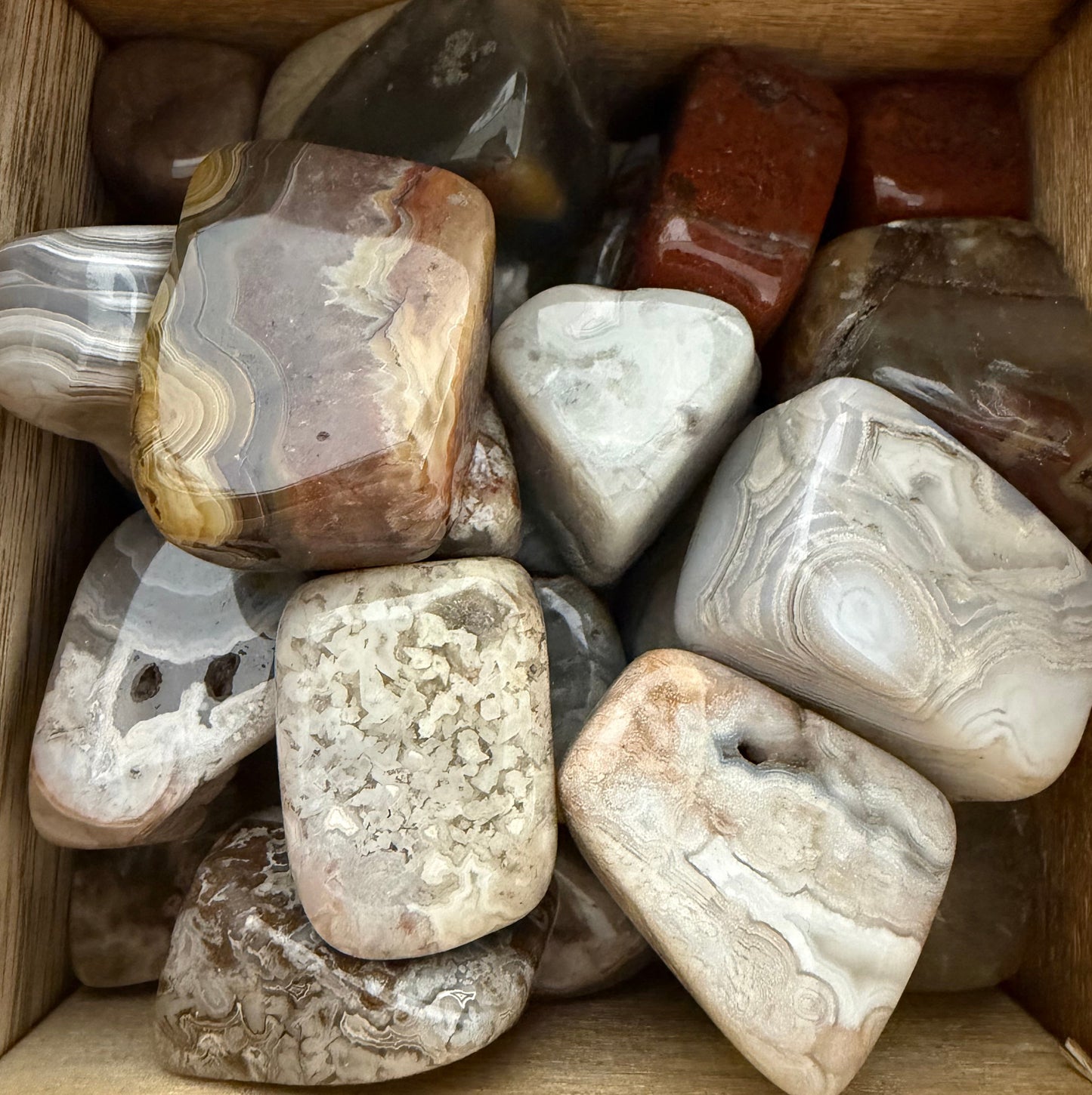 mexican crazy lace agate tumbles