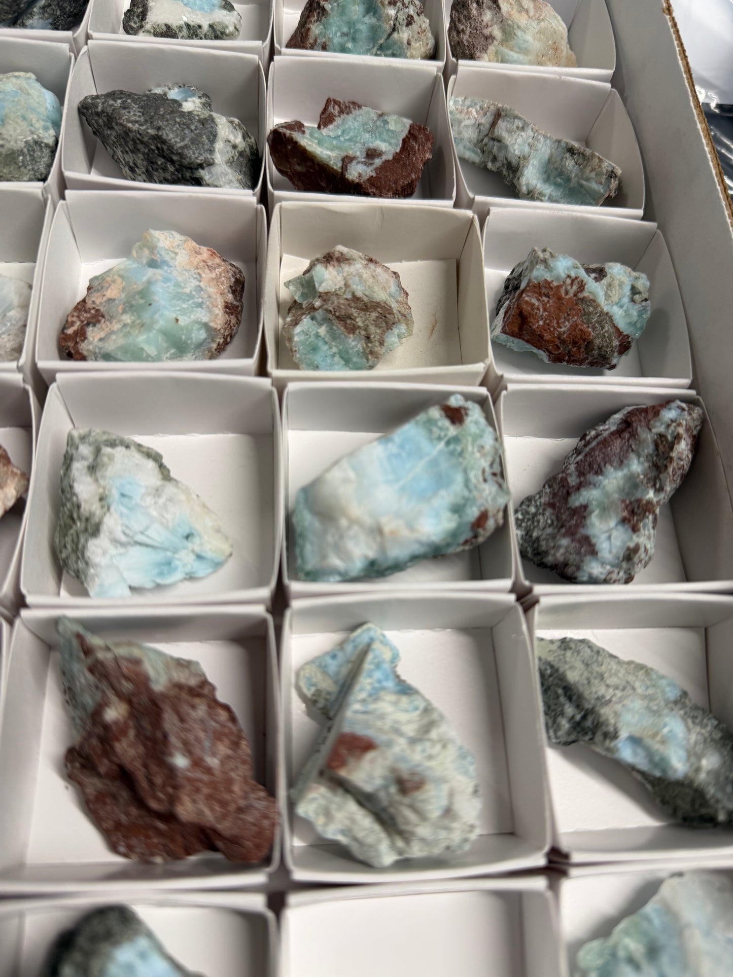 raw larimar