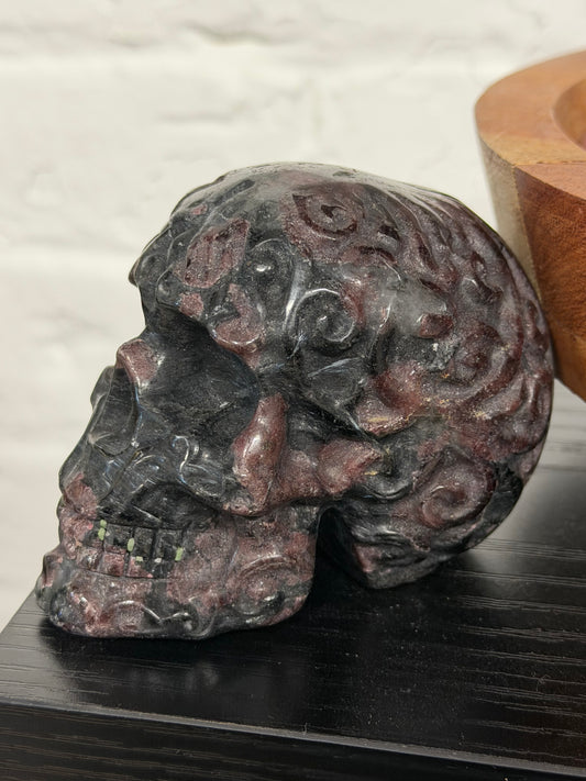 garnet sugar skull
